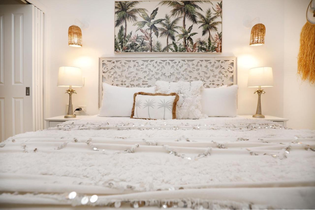 Boho Bliss In The Best Position In Town, King Bed, 2 Pools, Free Wifi And Undercover Parking Порт Дуглас Экстерьер фото